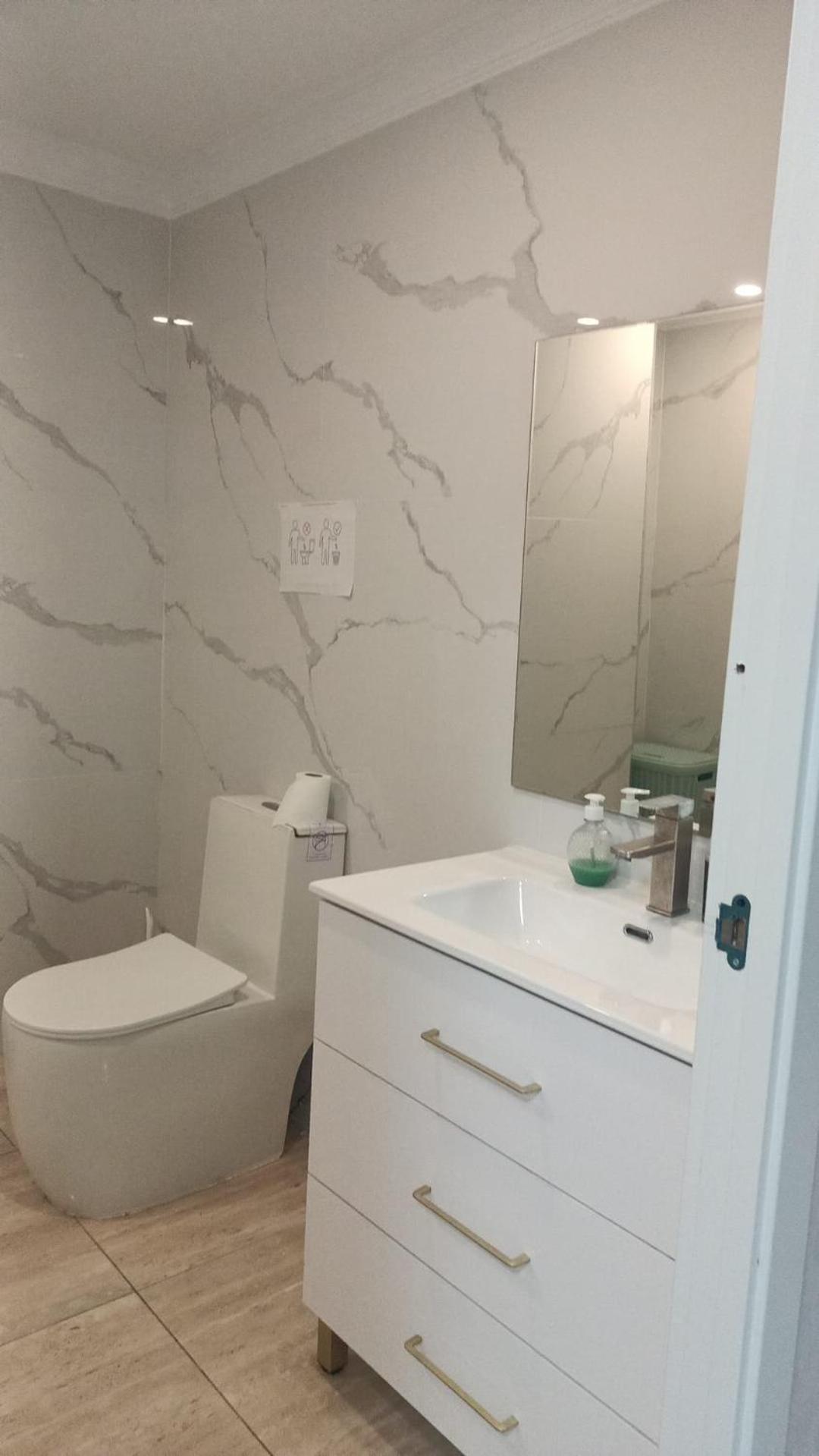 Min Reverencia Hotel cápsula *